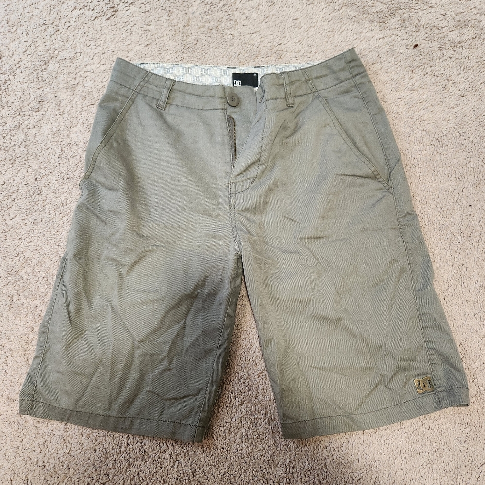 DC Shoes Men's Gray Shorts